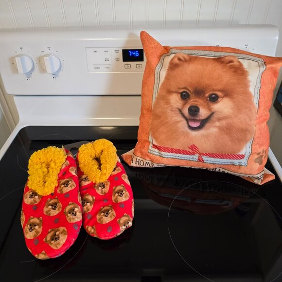 Pomeranian New Lot Slippers & Large Pomeranian Pillow Just gorgeous - Picture 5 of 5